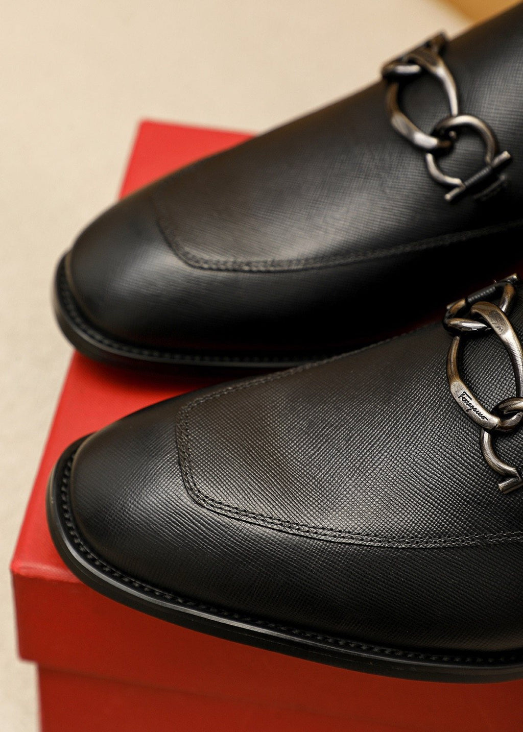 Ferragamo Black Bit Loafers — detail