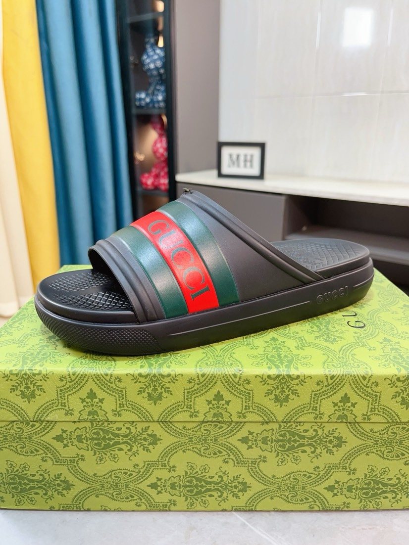 Gucci Striped Slide Sandals — side