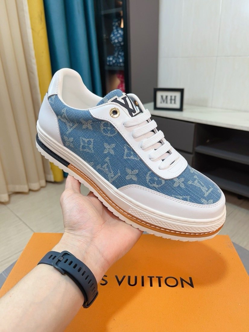 Louis Vuitton Monogram Low-Top Sneakers — model