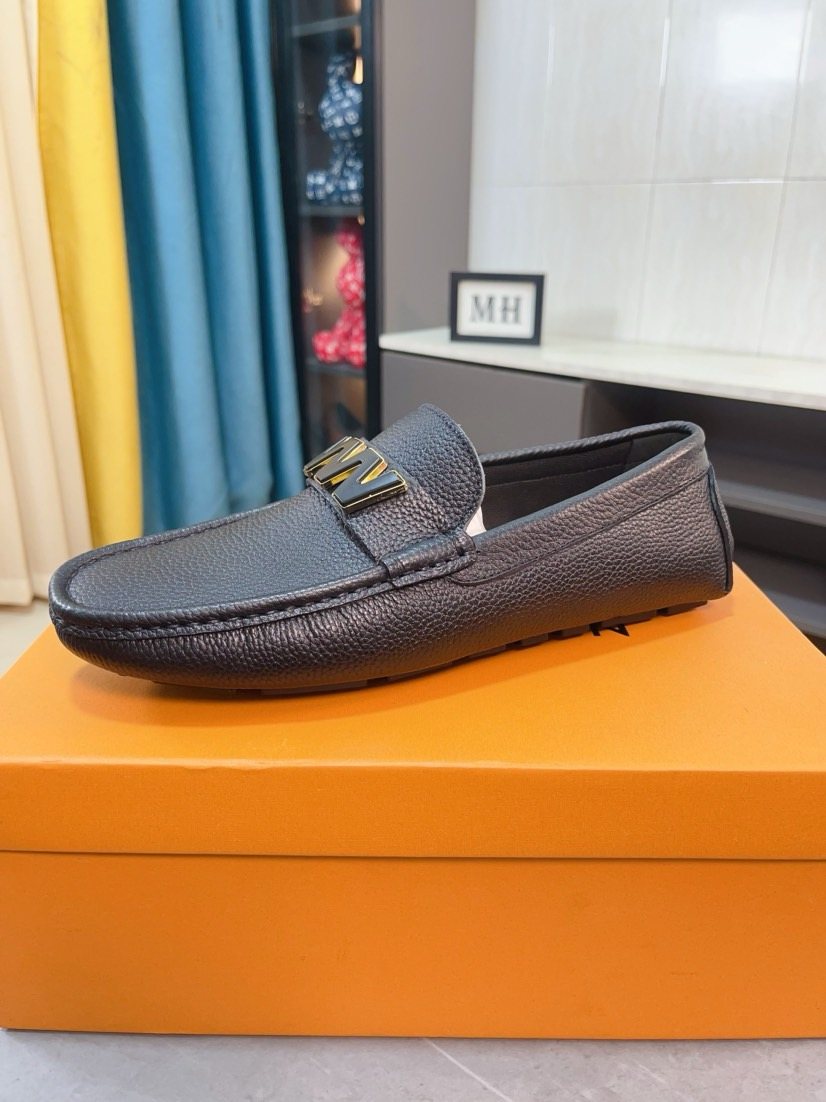 Louis Vuitton Blue Pebbled Driving Loafers — front