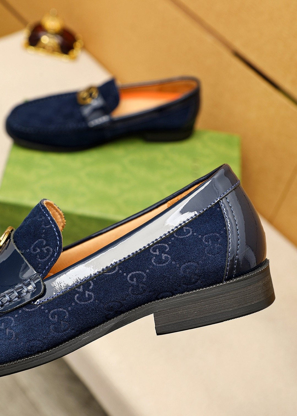 GUCCI Monogram Logo-Hardware Loafers — detail